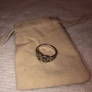 James Avery endless waves ring. Size 8.5.